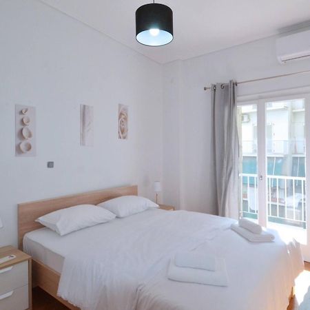 A Cozy Minimal Apartment At Koukaki, Dimitrako... アテネ エクステリア 写真